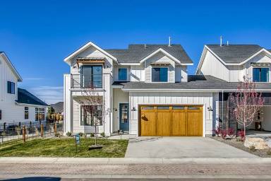 Main picture of 4240 W Lovegood Ln
