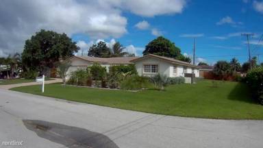Main picture of 201 SW 13th Pl