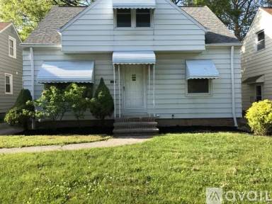 Main picture of 13213 Rockside Rd