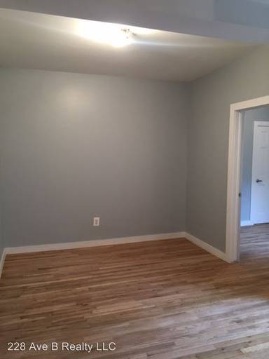 Main picture of 228 Avenue B