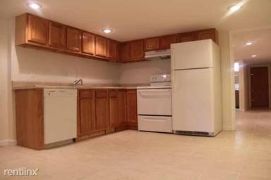 Main picture of 205 W 29th St