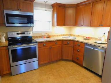 Main picture of 90 Sherman Ave