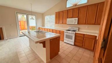 Main picture of 2605 Sage Ct