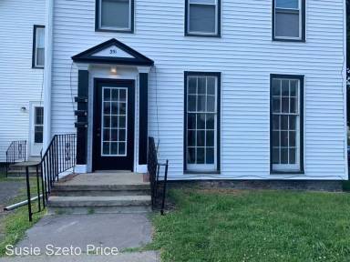 Main picture of 351 Main St