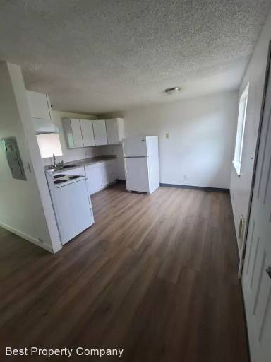 Main picture of 1221 SE Godsey Rd