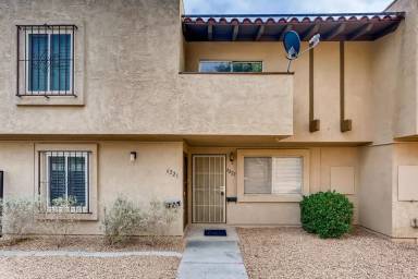 Main picture of 6227 W Washington Ave