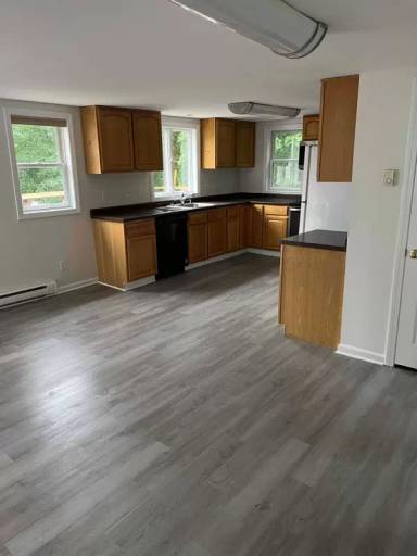 Main picture of 907 Bantam Rd