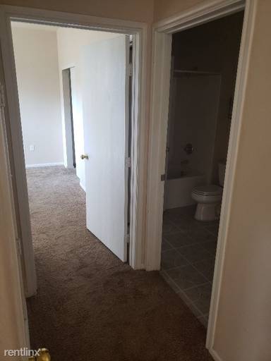 Main picture of 6005 Castlegate Dr W
