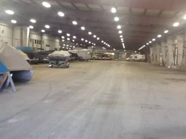 Main picture of 101 W Oakley Ave