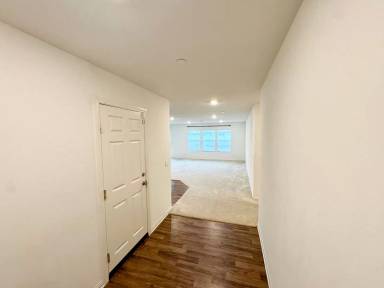 Main picture of 2061 E Donatello St