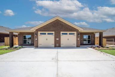 Main picture of 5902 Cactus Flower Ln
