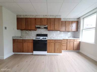 Main picture of 46 E 22nd St