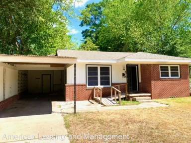 Main picture of 404 Dogwood Trl