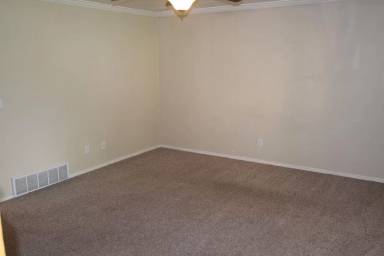 Main picture of 119 Penhurst Pl