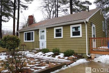 Main picture of 136 Conlyn Ave