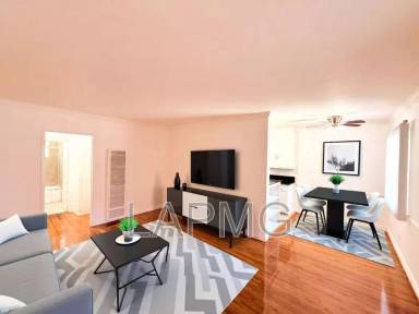 Main picture of 1415 N Hudson Ave