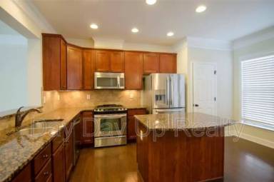 Main picture of 3302 Ferncliff Ct