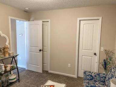 Main picture of 418-420 Andover Dr