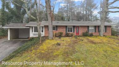 Main picture of 1025 Tanglewood Dr