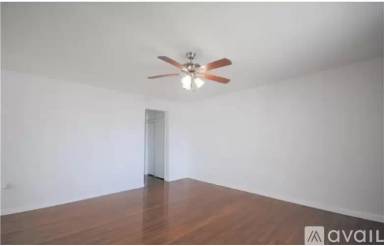 Main picture of 301 NW 146th St