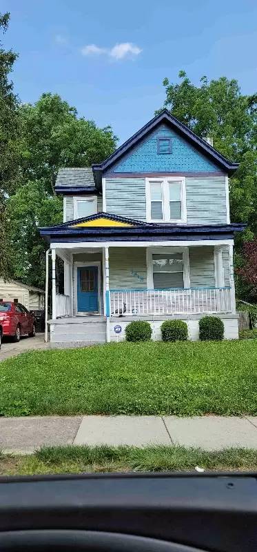 Main picture of 4618 Simpson Ave