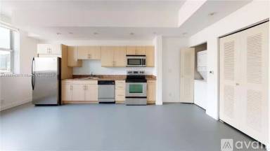 Main picture of 111 E Flagler St