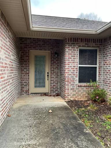 Main picture of 595 Lewis Perkins Rd