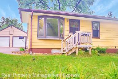 Main picture of 2905 E 19th St