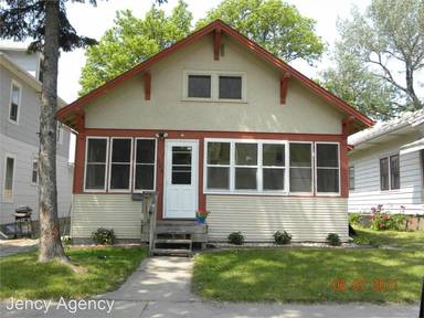 Main picture of 506 S 4th St