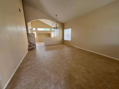 Main picture of 6313 Sterling Cap St