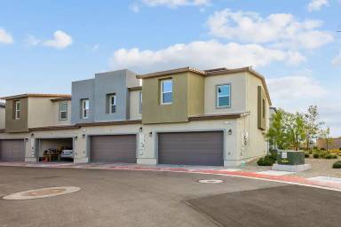Main picture of 9911 Dandelion Hills St