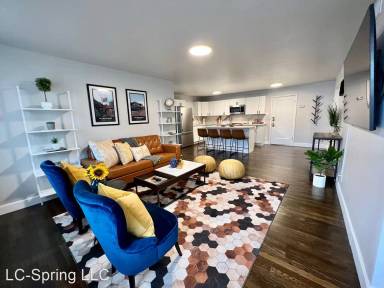 Main picture of 4922 Hampton Ave