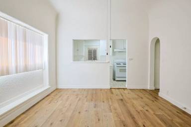 Main picture of Los Gatos Apartments