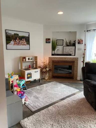Main picture of 4 Kings Ct