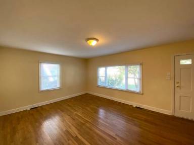 Main picture of 914 Madison Ave