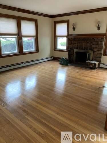 Main picture of 152 Trapelo Rd