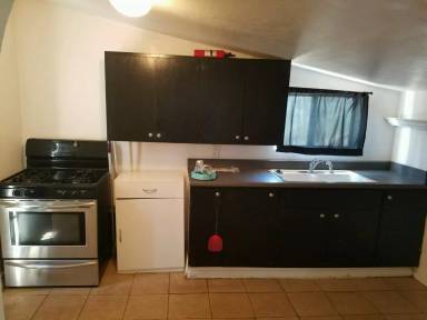 Main picture of 433 Charles St