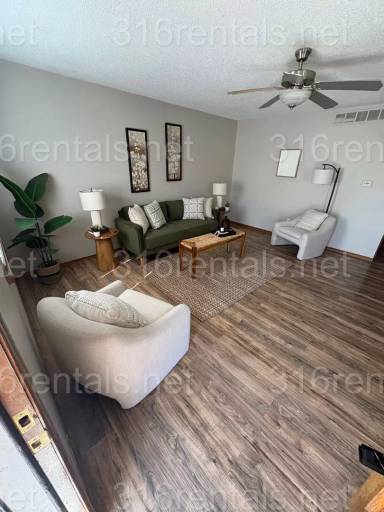 Main picture of 6446 S Mabel St
