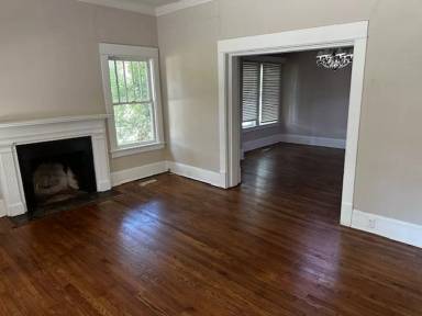 Main picture of 610 Marigold St