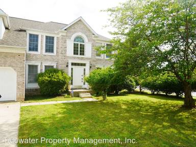 Main picture of 1 S Hampton Ct