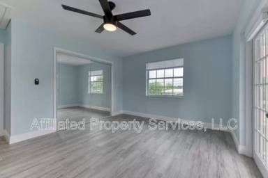 Main picture of 5207 N Flagler Dr