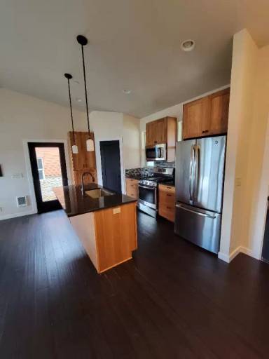 Main picture of 6305 Lake Pointe Way