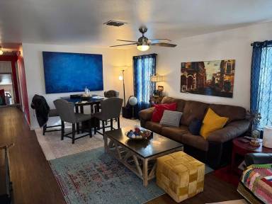 Main picture of 2727 Choice St