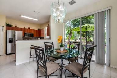 Main picture of 287 River Bluff Ln