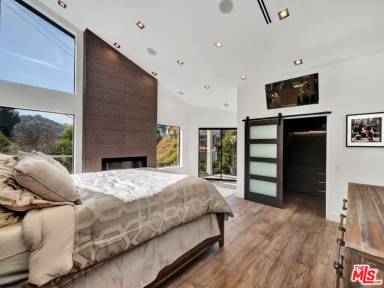 Main picture of 6358 La Rocha Dr