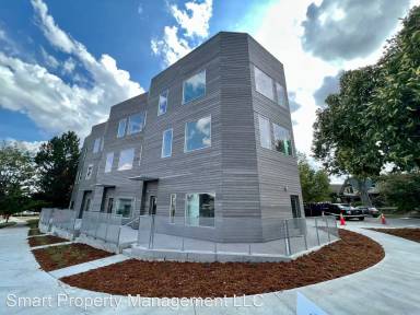 Main picture of 3030 Grove St
