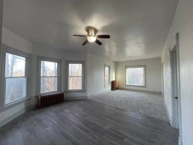 Main picture of 1310 60th St