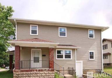 Main picture of 4706 E Michigan St