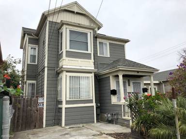 Main picture of 2027 Myrtle St