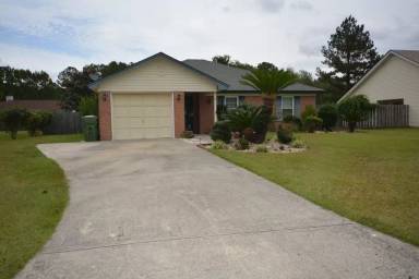 Main picture of 12 Longleaf Cir
